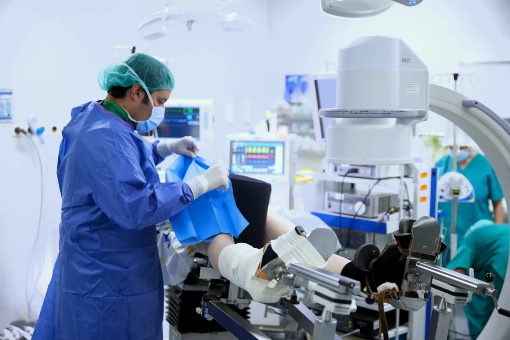 Hip Replacement (Hip Arthroplasty) Surgery