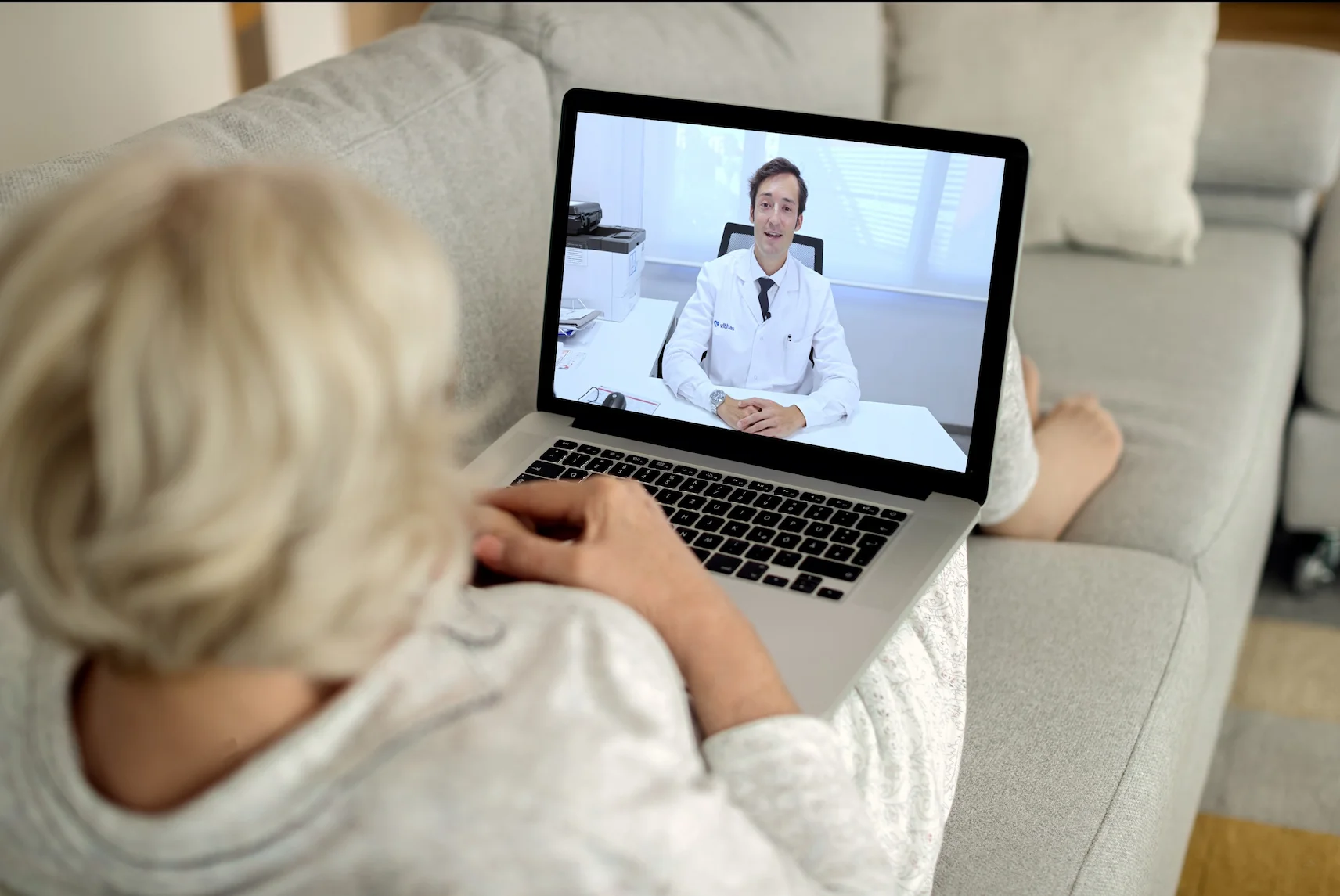 Online Consultation with Orthopaedic Surgeon